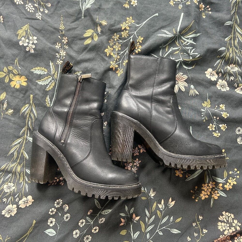 Dr. Martens Magdalena II Black Leather Boots — Size EU 41